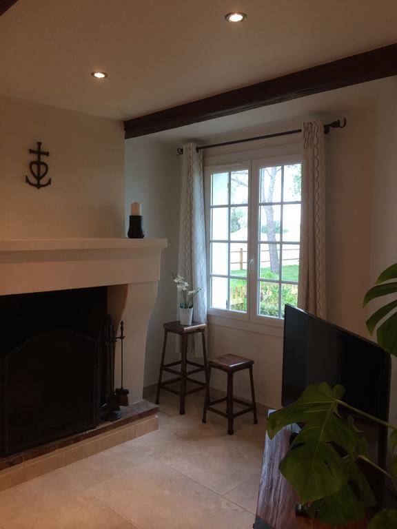 Residence Mas Du Tadorne Saintes-Maries-de-la-Mer Habitación foto